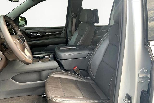 Photo of 2024 White GMC Yukon