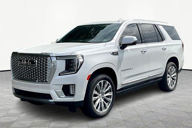Photo of 2024 White GMC Yukon