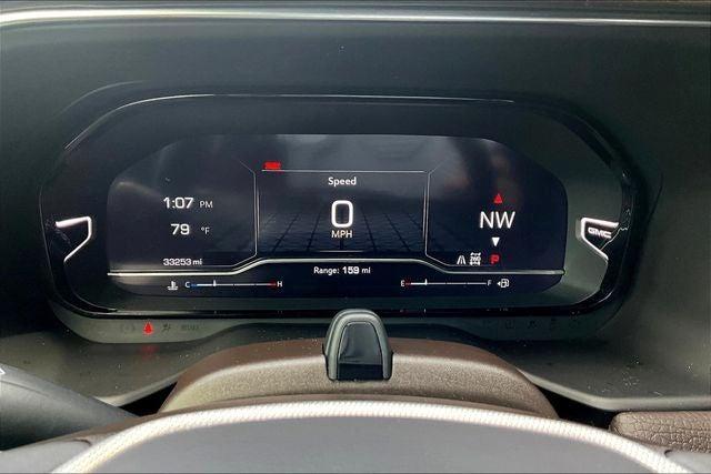 Photo of 2024 White GMC Yukon