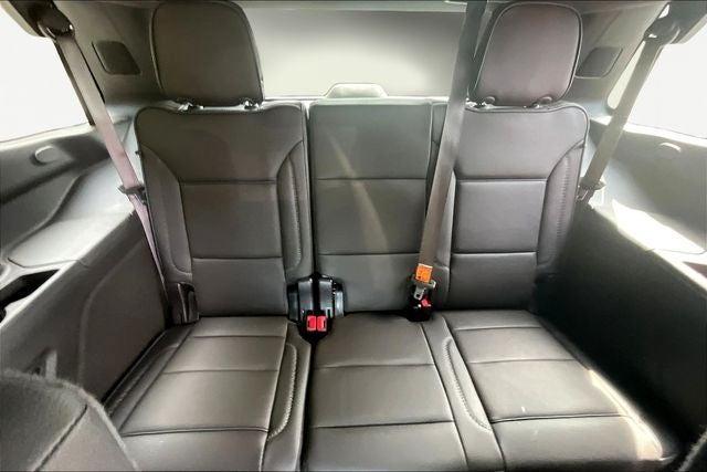 Photo of 2024 White GMC Yukon