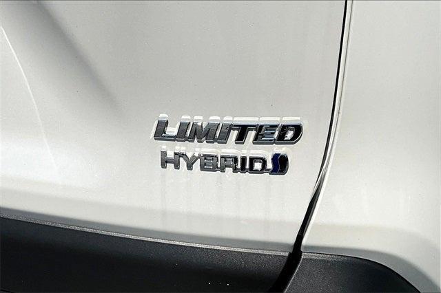 Photo of 2024 White Toyota RAV4 Hybrid