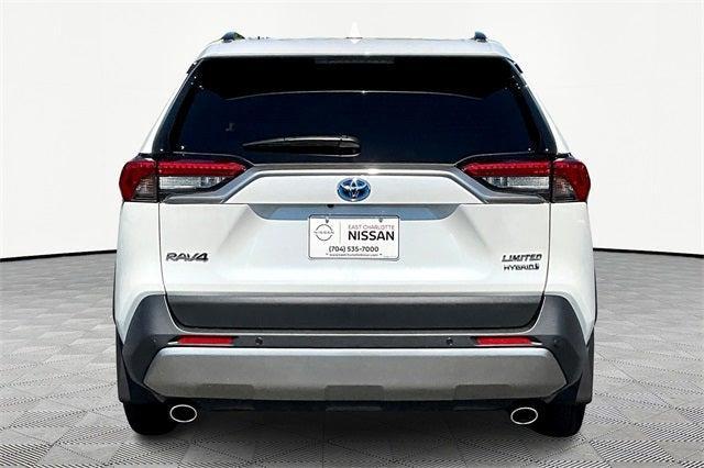 Photo of 2024 White Toyota RAV4 Hybrid