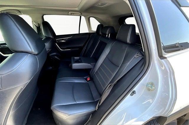 Photo of 2024 White Toyota RAV4 Hybrid