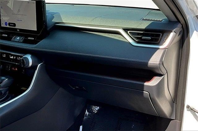 Photo of 2024 White Toyota RAV4 Hybrid