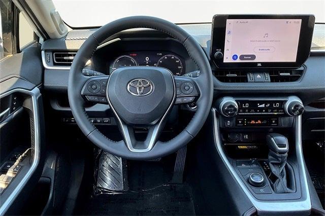 Photo of 2024 White Toyota RAV4 Hybrid