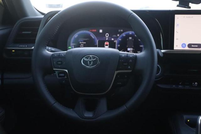 Photo of 2023 Oxygen White Toyota Crown