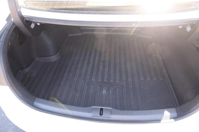 Photo of 2023 Oxygen White Toyota Crown