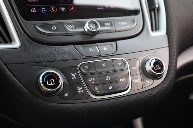 Photo of 2024 Summit White Chevrolet Malibu