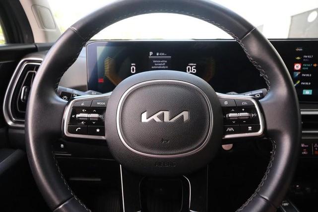 Photo of 2024 Gravity Grey Kia Sorento