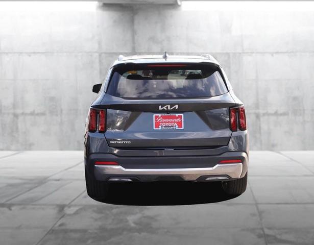 Photo of 2024 Gravity Grey Kia Sorento