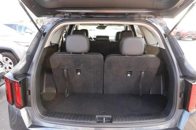 Photo of 2024 Gravity Grey Kia Sorento