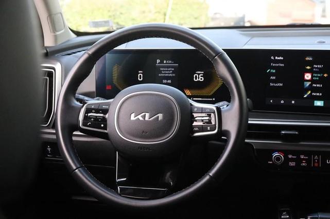 Photo of 2024 Gravity Grey Kia Sorento