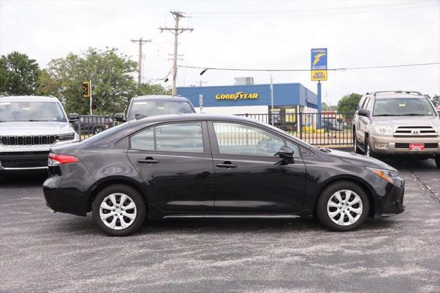 Photo of 2024 Midnight Black Metallic Toyota Corolla