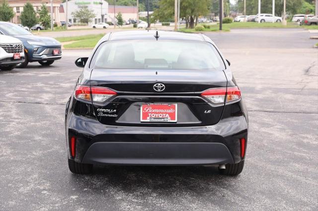 Photo of 2024 Midnight Black Metallic Toyota Corolla