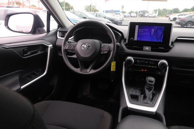 Photo of 2024 Silver Sky Metallic Toyota RAV4
