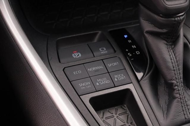 Photo of 2024 Silver Sky Metallic Toyota RAV4