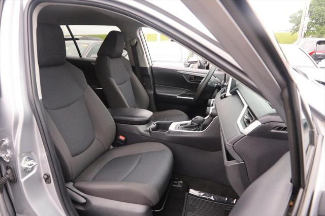 Photo of 2024 Silver Sky Metallic Toyota RAV4