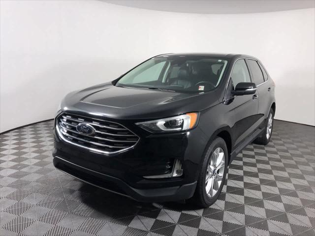 Photo of 2022 AGATE BLACK METALLIC Ford Edge