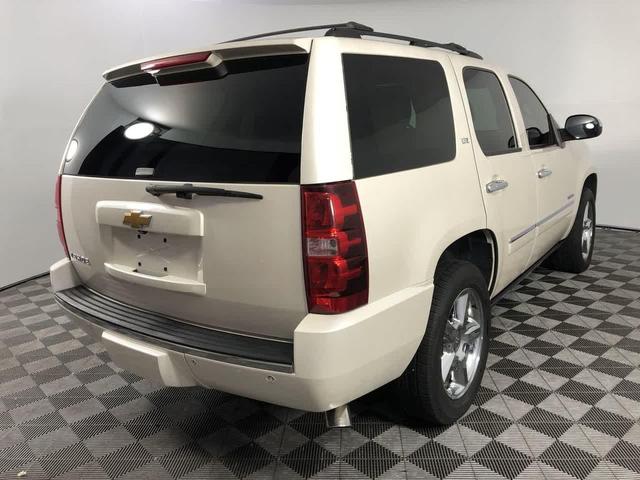 Photo of 2013 White Diamond Tricoat Chevrolet Tahoe