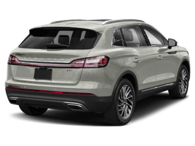 Photo of 2019 CERAMIC PEARL MET TRI-COAT Lincoln Nautilus