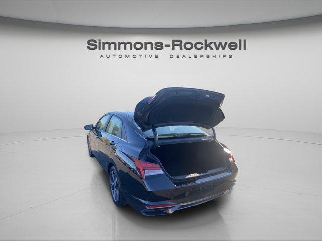 Photo of 2021 Phantom Black Hyundai ELANTRA