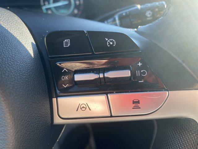 Photo of 2021 Phantom Black Hyundai ELANTRA