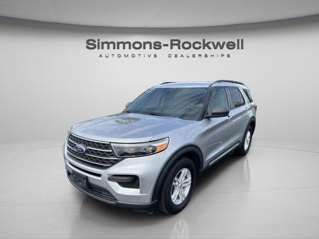 Photo of 2022 Gray Ford Explorer