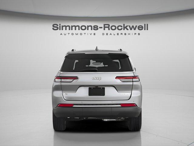 Photo of 2024 Metallic Jeep Grand Cherokee L