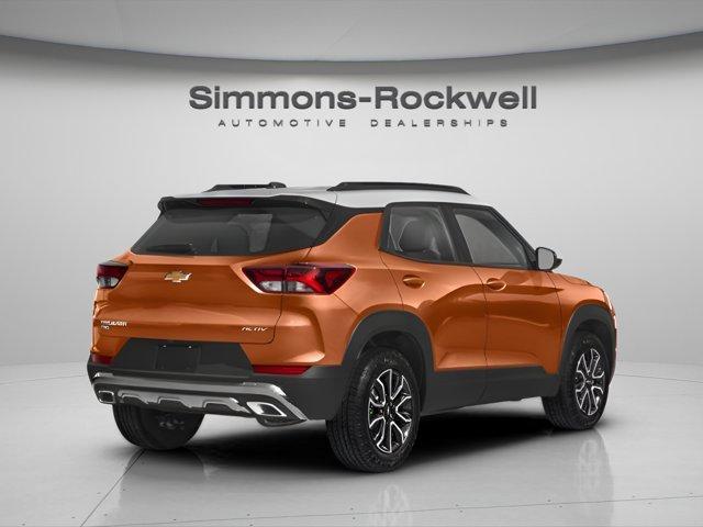Photo of 2023 Summit White Chevrolet Trailblazer
