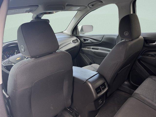 Photo of 2022 Summit White Chevrolet Equinox