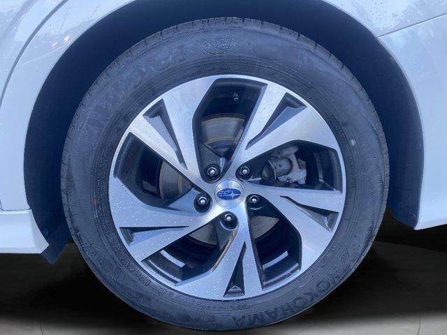 Photo of 2022 Crystal White Pearl Subaru Legacy