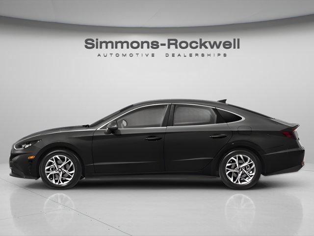 Photo of 2023 Silver Hyundai SONATA