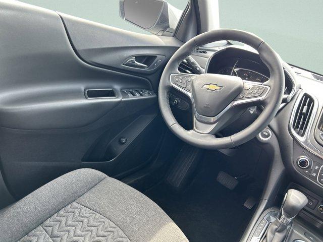 Photo of 2024 Summit White Chevrolet Equinox