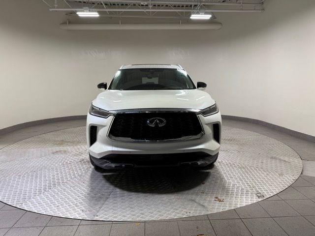 Photo of 2025 Majestic White INFINITI QX60