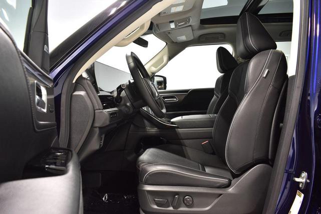 Photo of 2025 Grand Blue INFINITI QX80
