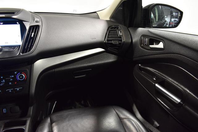 Photo of 2018 Shadow Black Ford Escape