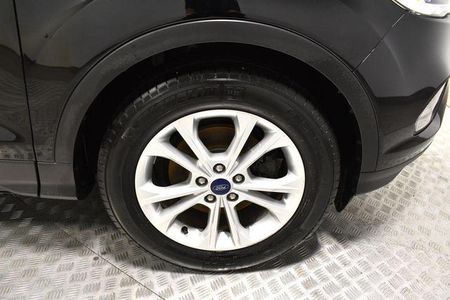 Photo of 2018 Shadow Black Ford Escape