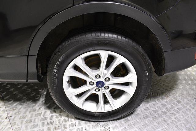 Photo of 2018 Shadow Black Ford Escape