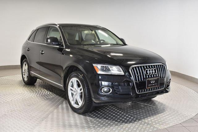 Photo of 2017 Black Metallic Audi Q5