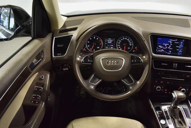 Photo of 2017 Black Metallic Audi Q5