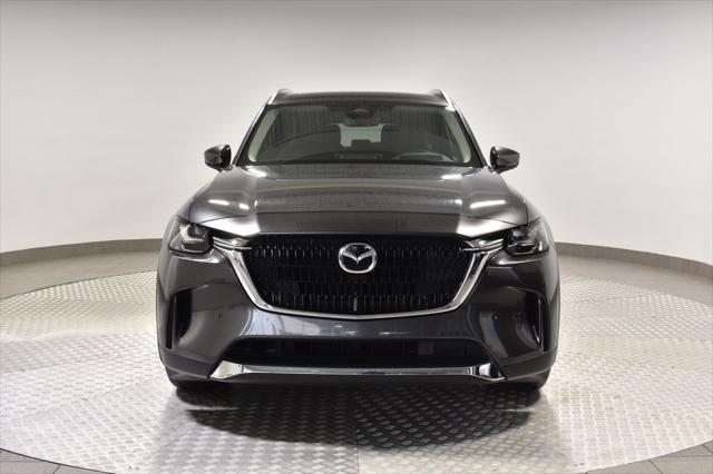 Photo of 2024 Machine Gray Metallic Mazda CX-90