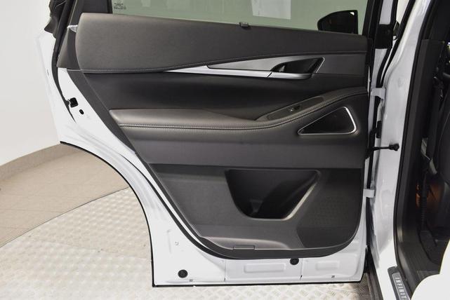 Photo of 2026 Radiant White INFINITI QX60
