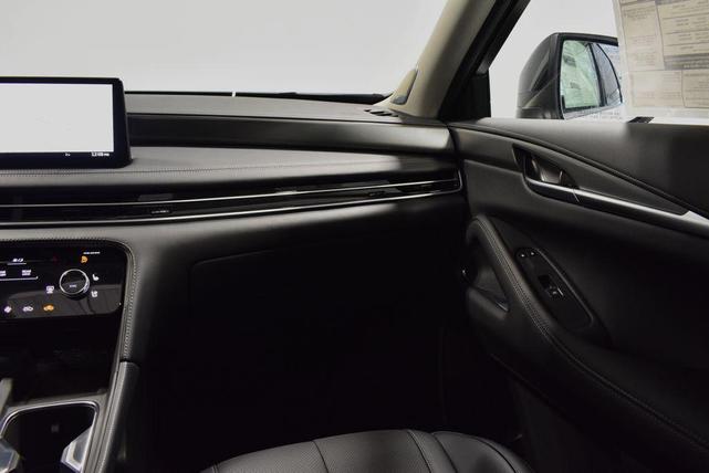 Photo of 2026 Radiant White INFINITI QX60