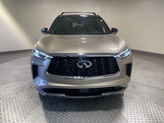 Photo of 2025 Warm Titanium/Black Obsidian INFINITI QX60