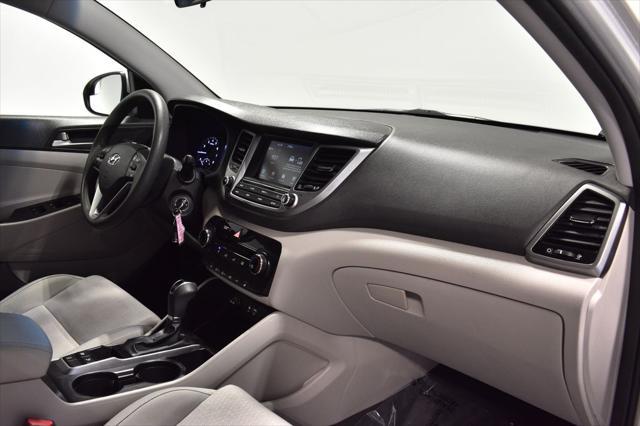 Photo of 2018 Molten Silver Hyundai TUCSON