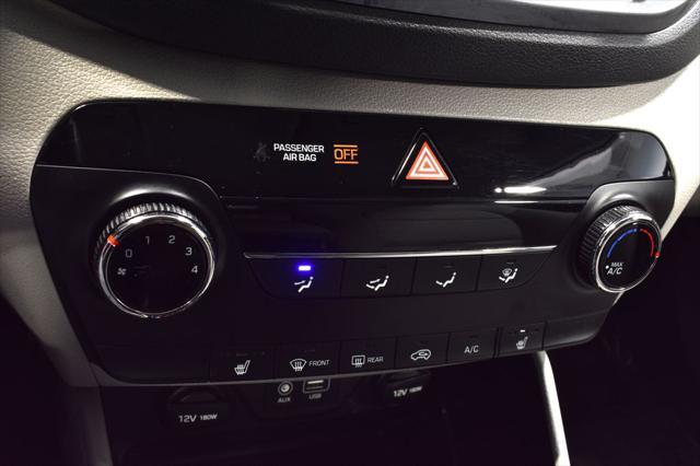 Photo of 2018 Molten Silver Hyundai TUCSON