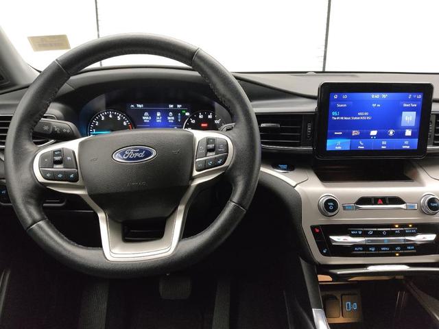 Photo of 2023 Carbonized Gray Metallic Ford Explorer