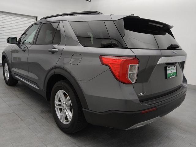 Photo of 2023 Carbonized Gray Metallic Ford Explorer