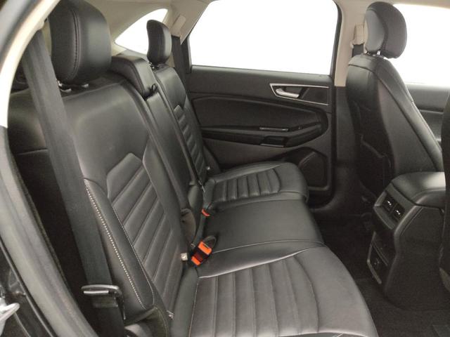 Photo of 2016 Shadow Black Ford Edge