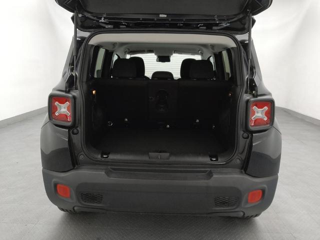 Photo of 2016 Black Jeep Renegade